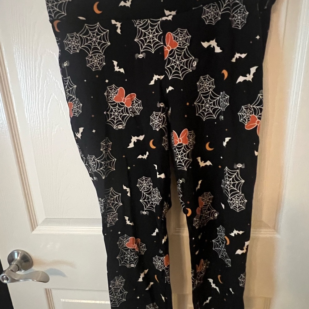 NEW (no tags) Torrid Disney Mickey Mouse Treats Black Legging 1X (14-16) - Picture 6 of 8